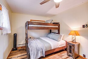 Charming Clam Lake Cottage w/ Dock & Deck!