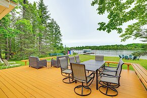 Charming Clam Lake Cottage w/ Dock & Deck!