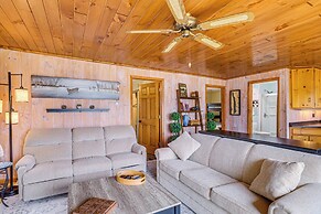 Charming Clam Lake Cottage w/ Dock & Deck!