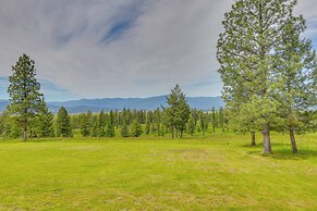 Hot Tub & Views: 'sunset Valley Retreat' in Eureka