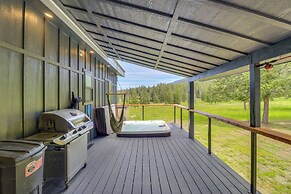 Hot Tub & Views: 'sunset Valley Retreat' in Eureka