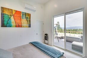 Hot Tub & Views: 'sunset Valley Retreat' in Eureka