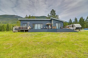 Hot Tub & Views: 'sunset Valley Retreat' in Eureka