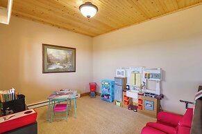 24-0089 Rustic Hartsel Getaway w/ 35-acre Yard