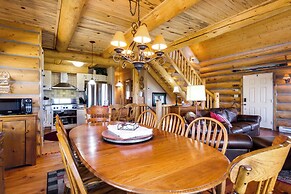 24-0089 Rustic Hartsel Getaway w/ 35-acre Yard