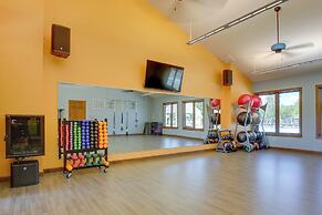 Lakefront Innsbrook Home: Hot Tub + Resort Access!