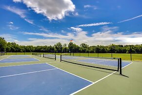 Lakefront Innsbrook Home: Hot Tub + Resort Access!