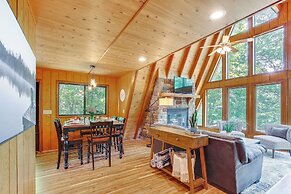 Lakefront Innsbrook Home: Hot Tub + Resort Access!