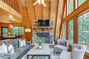 Lakefront Innsbrook Home: Hot Tub + Resort Access!