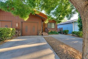 Waterfront Clearlake Retreat - Shared Sauna & Dock