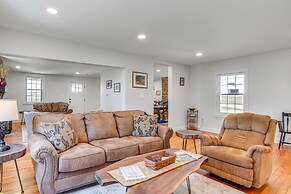 Historic Jefferson Farmhouse - Hike, Bike & Raft!