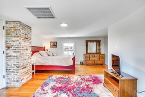 Historic Jefferson Farmhouse - Hike, Bike & Raft!