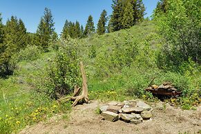 Salt River Access: Mtn-view Star Valley Cabin!