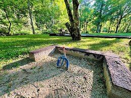 Pure & Simple 3 Bedroom Cabin by RedAwning