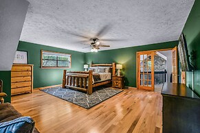 Pure & Simple 3 Bedroom Cabin by RedAwning