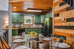 Pure & Simple 3 Bedroom Cabin by RedAwning