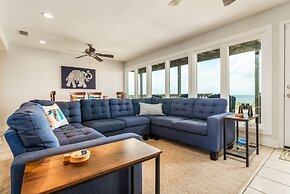 Dreamcatcher - 2814 Bienville 4 Bedroom Home by RedAwning