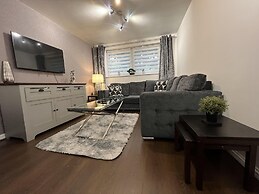 Modern Spacious Apartment in Private Grounds