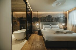 Black Eagle Luxury Appartements