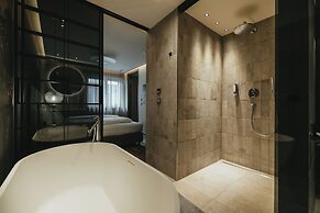 Black Eagle Luxury Appartements