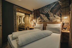 Black Eagle Luxury Appartements