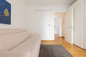 Santo Stefano Elegant Apartment