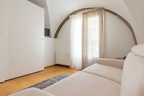 Santo Stefano Elegant Apartment