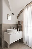 Santo Stefano Elegant Apartment