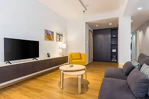 Elegance in Vouliagmeni