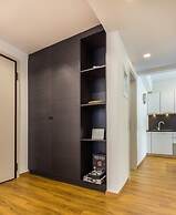 Elegance in Vouliagmeni