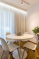 Elegance in Vouliagmeni