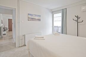 Belle Helene in Alimos