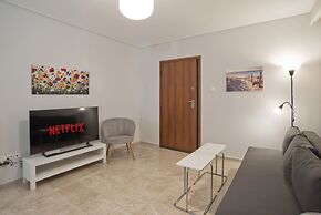 Belle Helene in Alimos