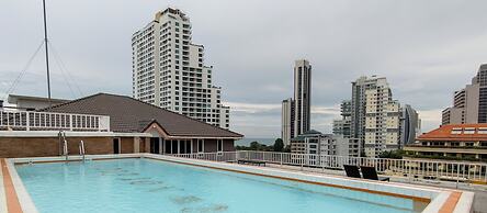 New Nordic Suite 5 by Apartwell