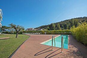 Bristol Exclusive 2-5 by Wonderful Italy