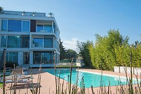 Bristol Exclusive 2-5 by Wonderful Italy