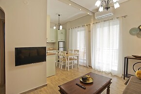 Ellie s Home in Moschato