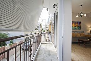 Ellie s Home in Moschato