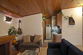 Apos Place in Pefki With 1 Bedrooms and 1 Bathrooms