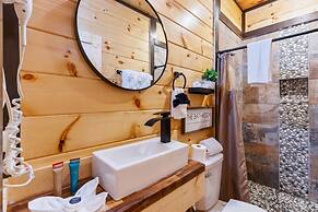 Mountain Majesty By Ghosal Luxury Lodging