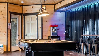 Hidden Gem Masterpiece By Ghosal Luxury Lodging