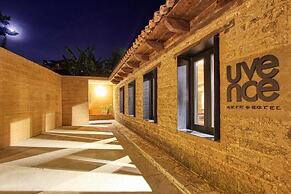 UVENCE GARDEN HOTEL
