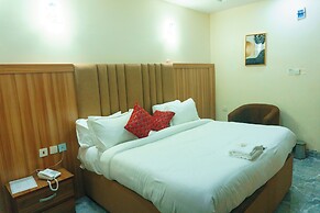 Rolarz Resorts & Hotel