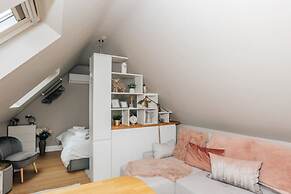 Hygge Lodge - From 110 Per Night