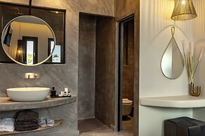 Kudos Suites Firostefani