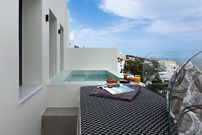 Kudos Suites Firostefani