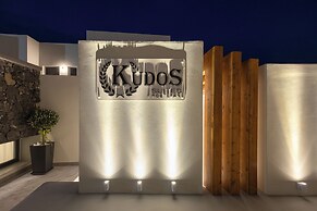 Kudos Suites Firostefani