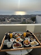 Kudos Suites Firostefani