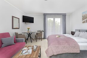 Avangard Świnoujście by Renters