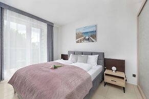 Avangard Świnoujście by Renters